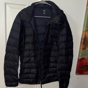 Uniqlo Men's Black Quilted Puffer Jacket Broken zipper